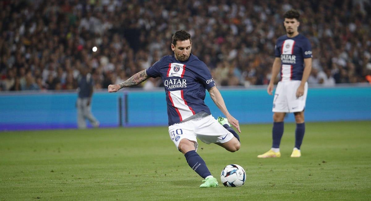 Lionel Messi sumará su segundo partido consecutivo sin poder jugar por PSG. Foto: EFE