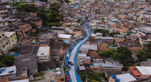 Selección Argentina: Una favela en Río de Janeiro está decorada con los colores y bandera de Argentina