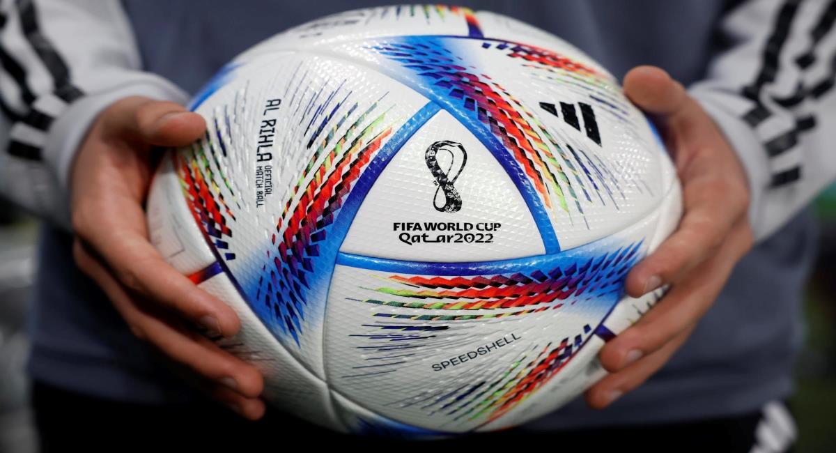 La pelota del Mundial. Foto: EFE