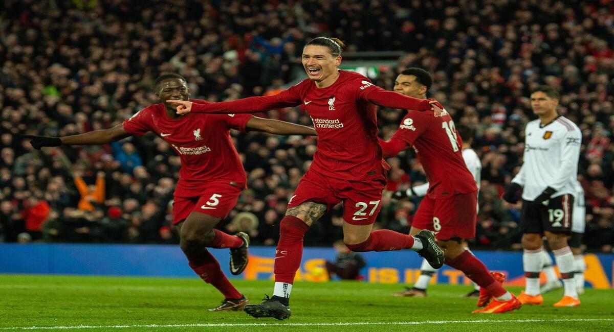 Darwin Núñez marcó un doblete en la goleada de Liverpool sobre Manchester United. Foto: EFE