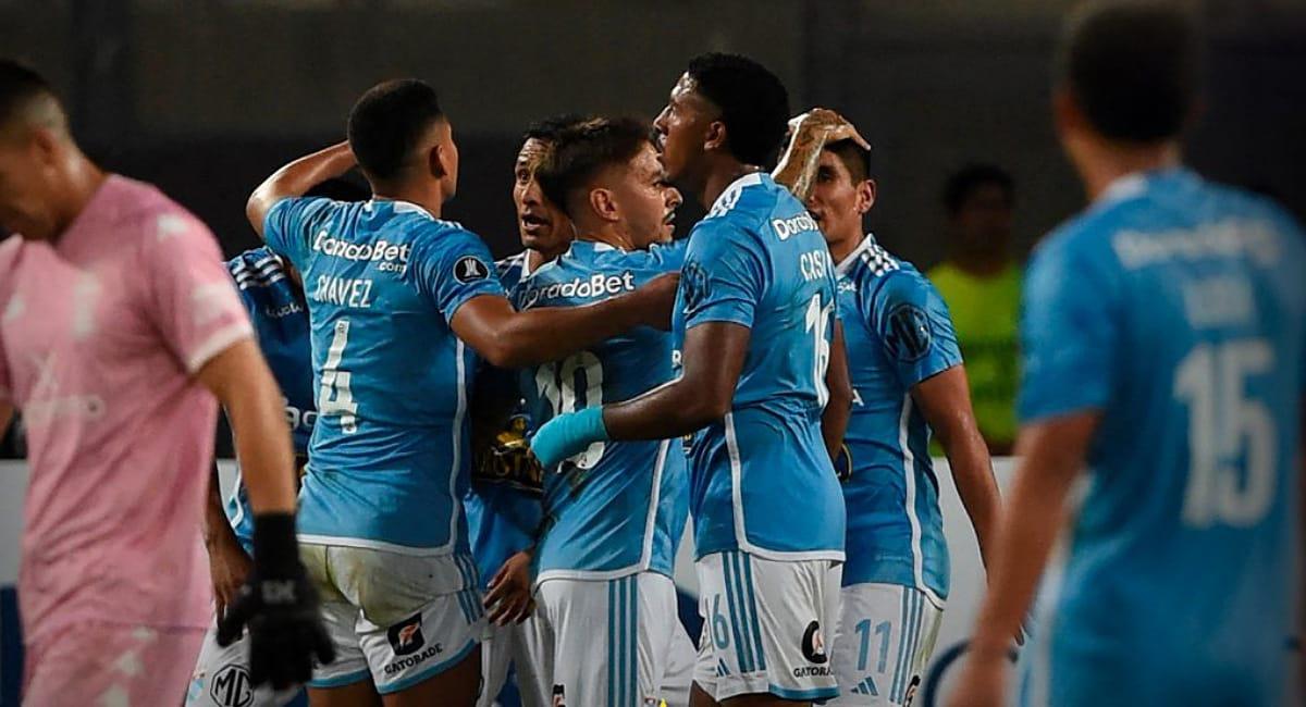 Ávila le dio la victoria a los peruanos. Foto: Twitter @Libertadores