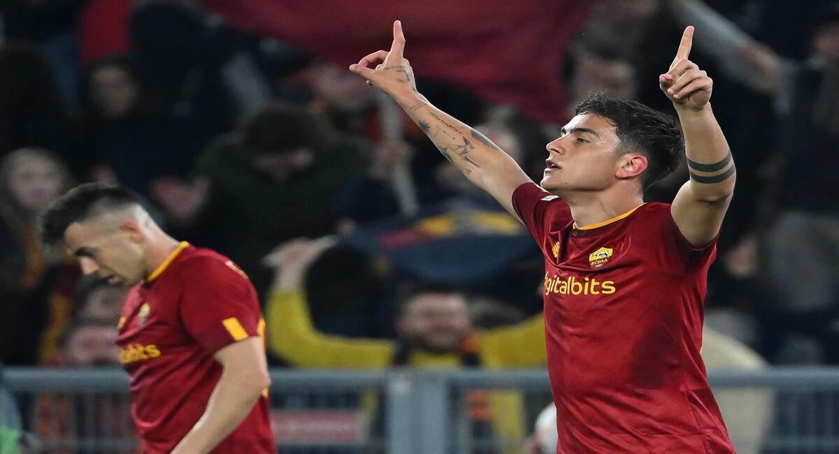 Dybala marcó el segundo gol de Roma. Foto: EFE
