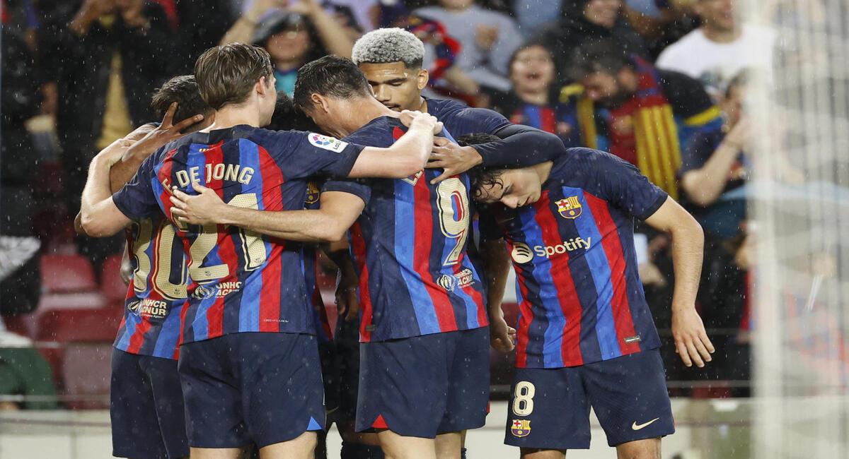 Barcelona sigue firme su camino al título de La Liga. Foto: EFE