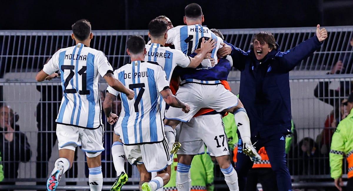 Messi le dio la victoria a la Albiceleste. Foto: EFE