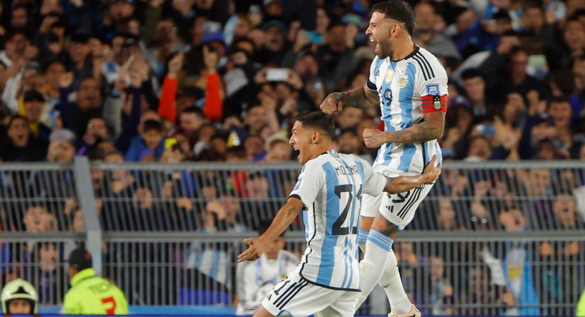 Otamendi anotó el primero de Argentina. Foto: EFE