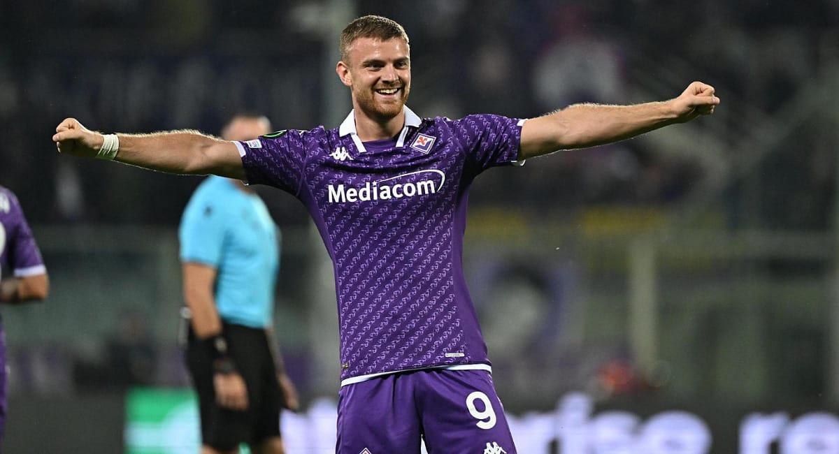 Beltrán anotó un doblete en la victoria de Fiorentina. Foto: Twitter @acffiorentina