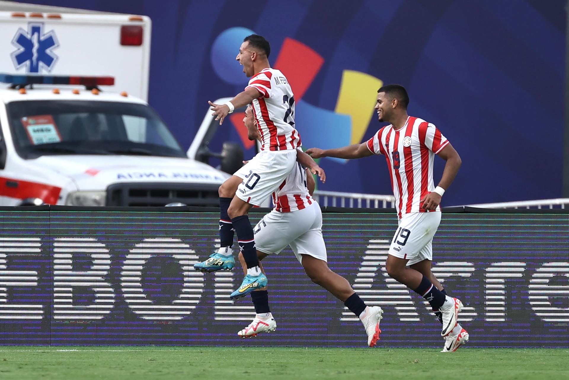 Peralta le dio la victoria a Paraguay sobre Brasil. Foto: EFE