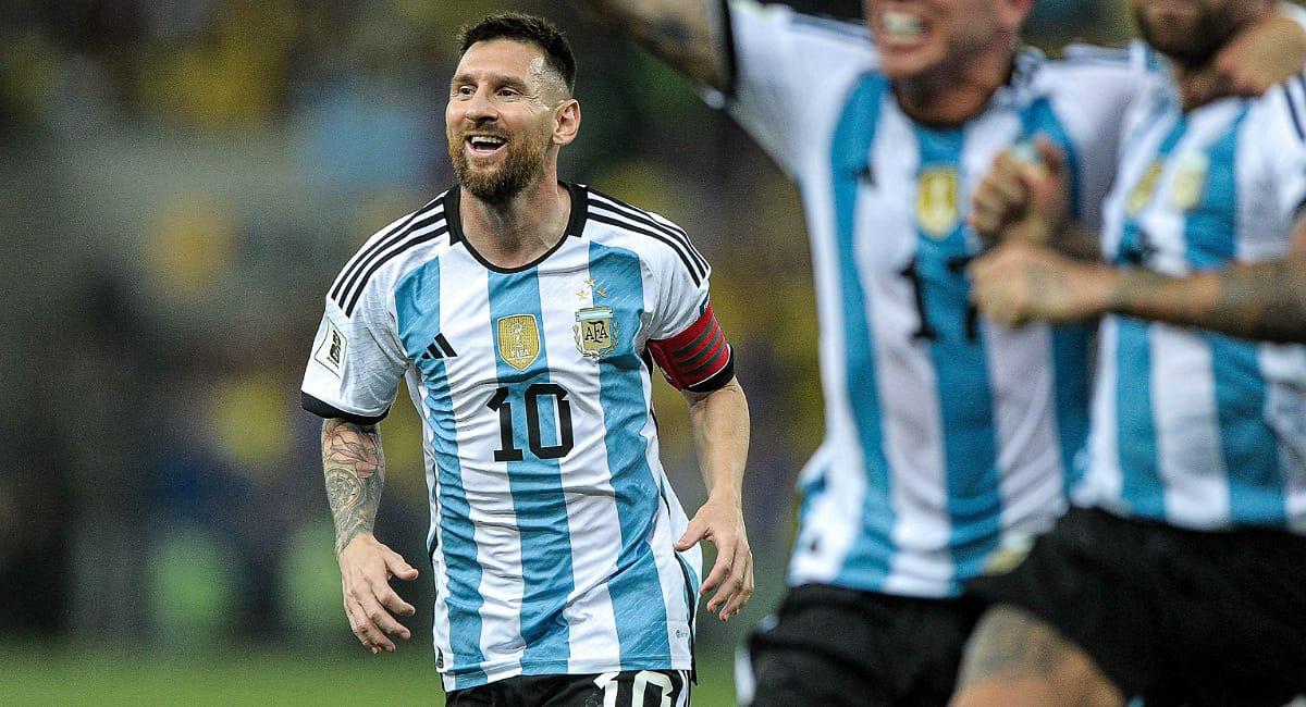 Messi mostró su alegría por la clasificación de la Albiceleste. Foto: Twitter @Argentina